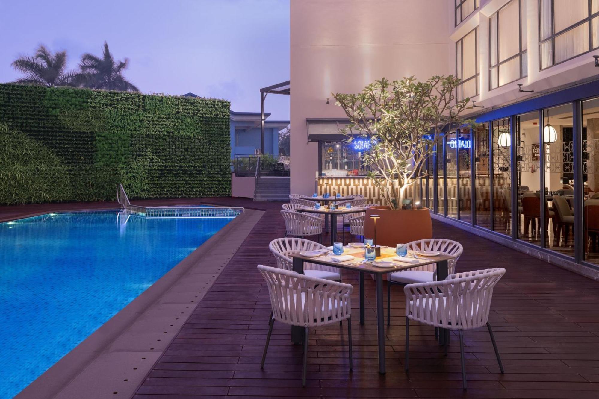 Courtyard By Marriott Goa Colva Hotel Exterior photo