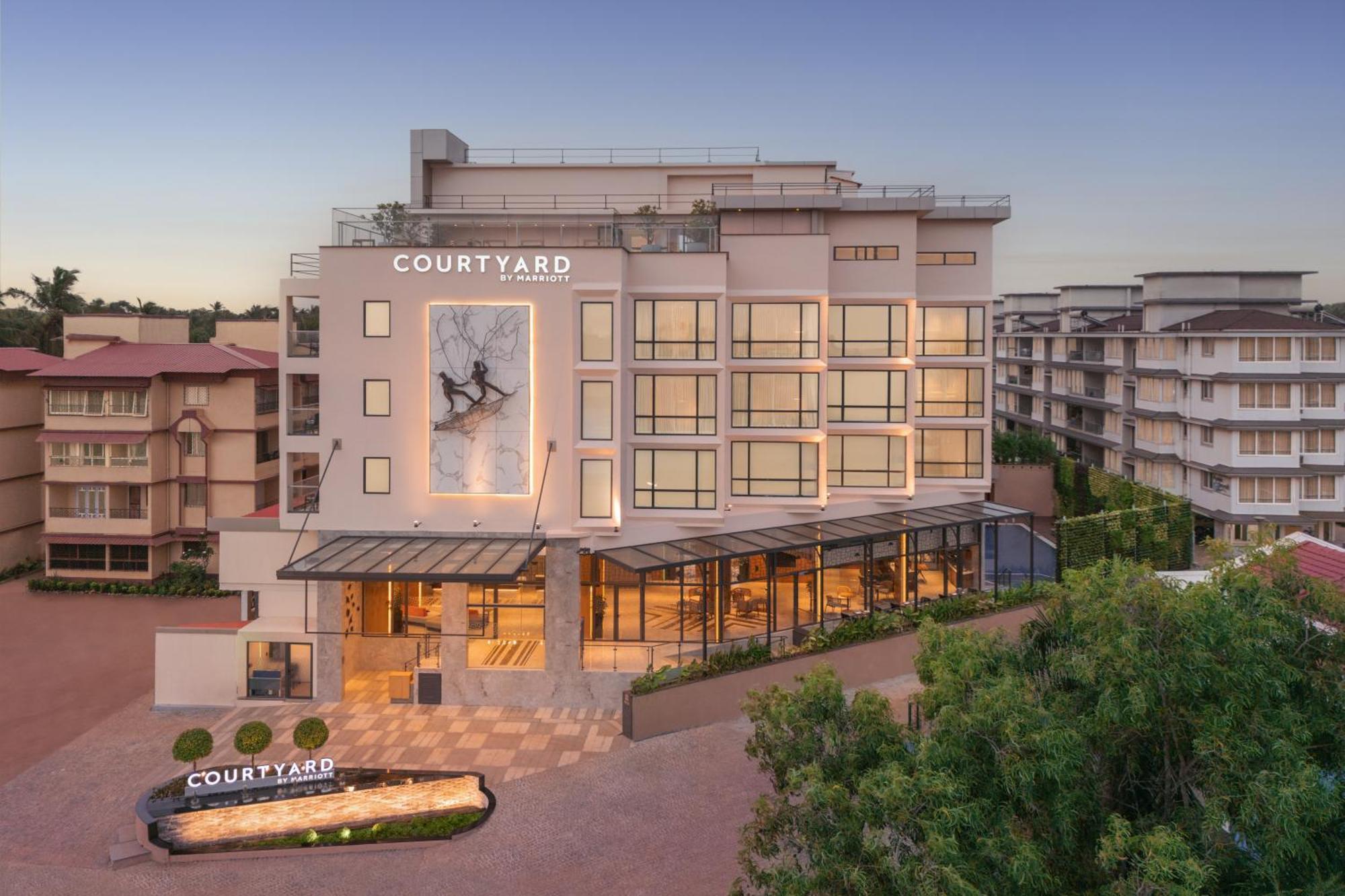 Courtyard By Marriott Goa Colva Hotel Exterior photo