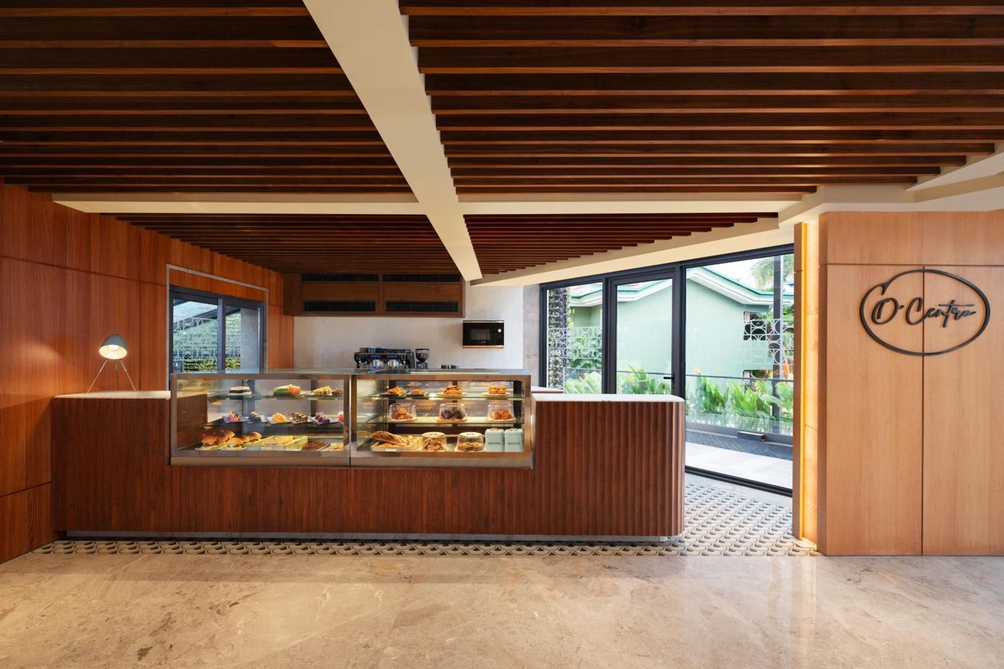 Courtyard By Marriott Goa Colva Hotel Exterior photo