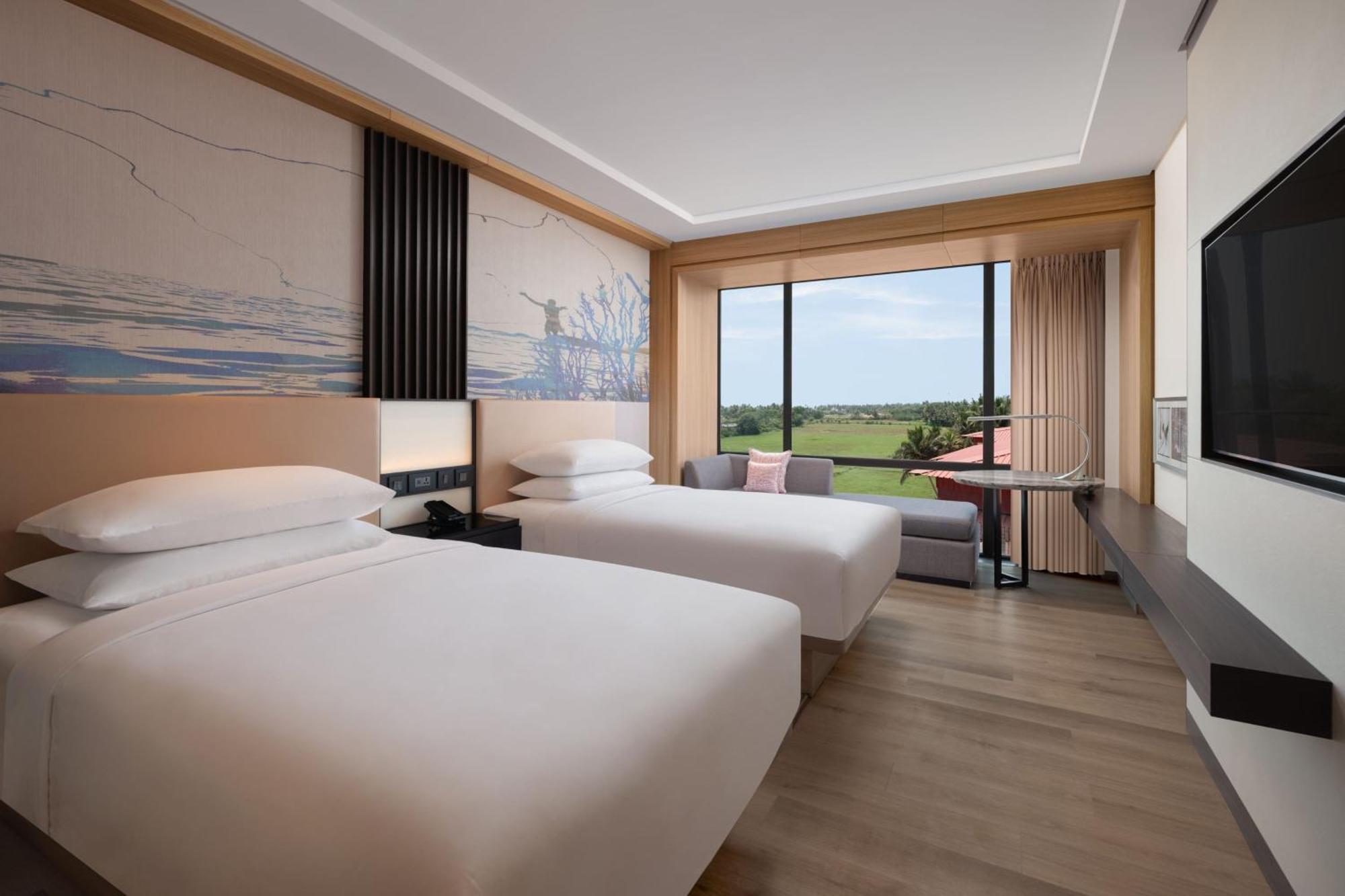 Courtyard By Marriott Goa Colva Hotel Exterior photo